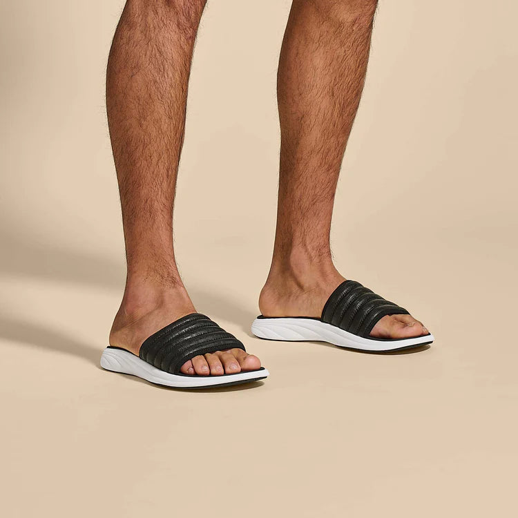 Load image into Gallery viewer, OluKai Men's Komo Slide