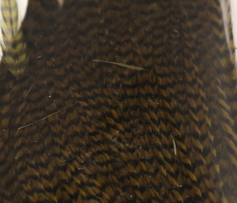 Load image into Gallery viewer, Hareline Half Cape