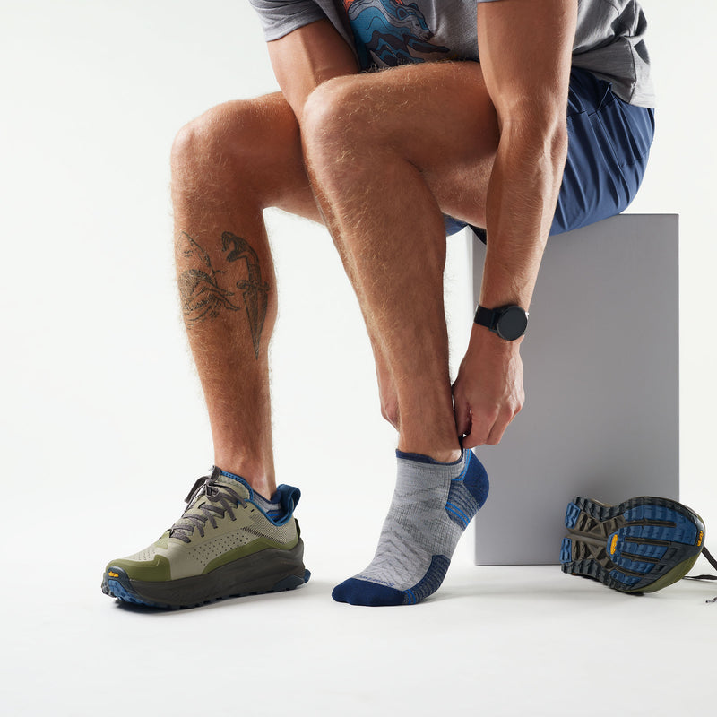 Load image into Gallery viewer, Smartwool Hike Targeted Cushion Low Ankle Socks