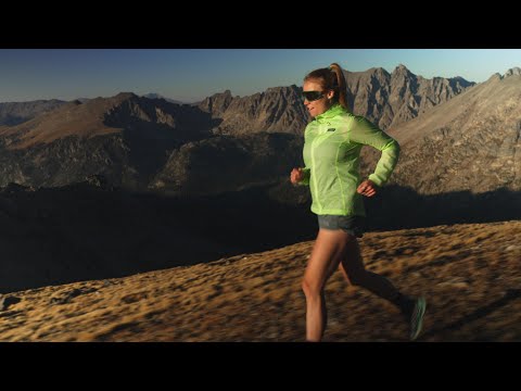 Load and play video in Gallery viewer, Patagonia Women's Houdini Jacket