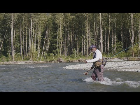 Load and play video in Gallery viewer, Patagonia Men's Swiftcurrent Expedition Zip-Front Waders