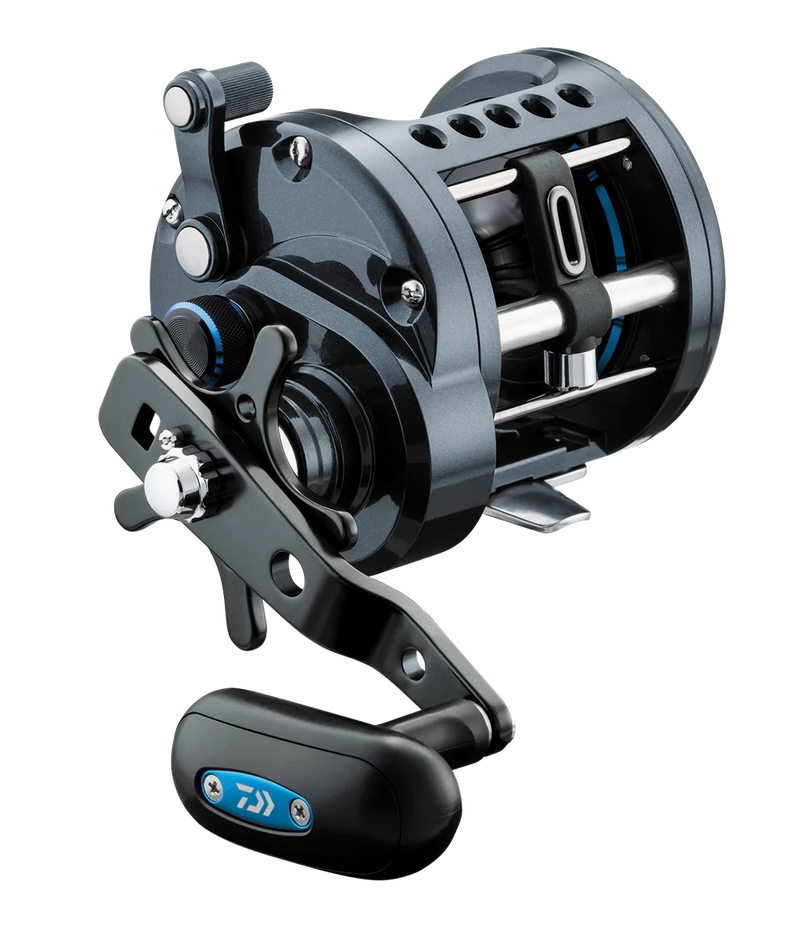Load image into Gallery viewer, DAIWA SALTIST LW Baitcast Reel