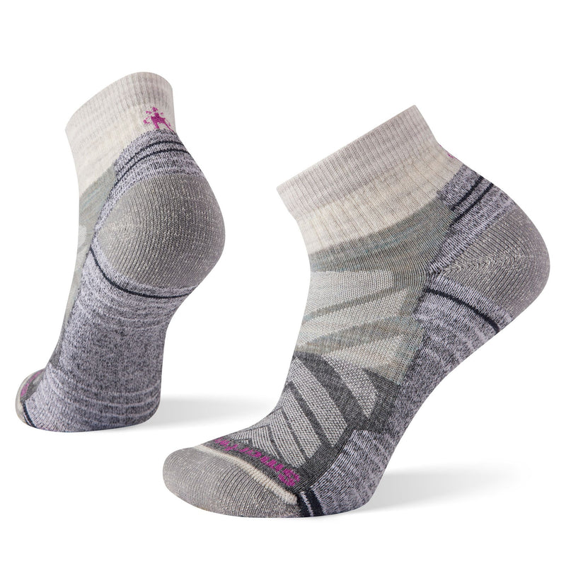 Load image into Gallery viewer, Smartwool Women's Hike Light Cushion Color Block Pattern Ankle Socks