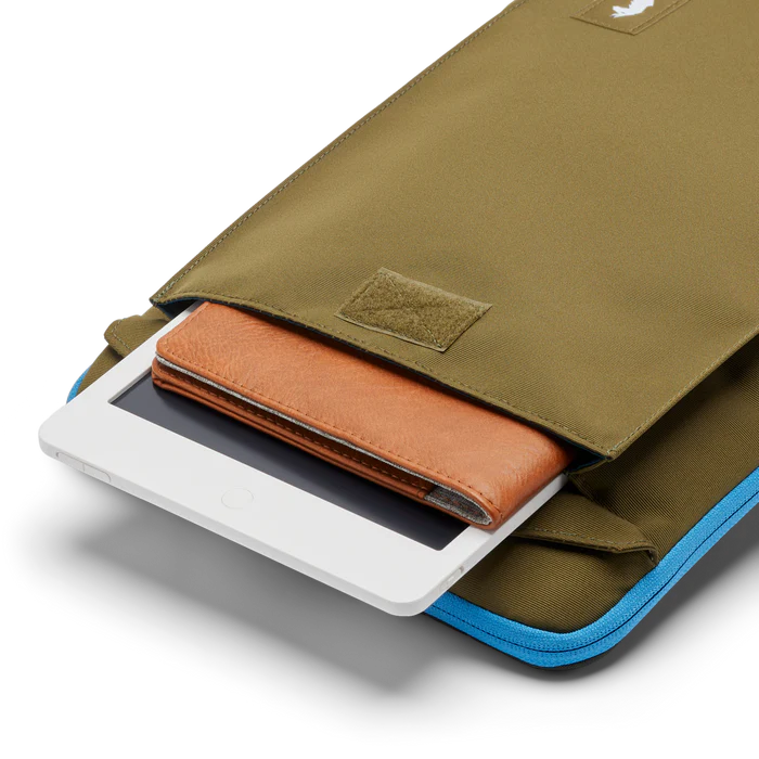 Load image into Gallery viewer, Cotopaxi 14&quot; Laptop Sleeve - Cada Día
