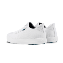 Load image into Gallery viewer, Vessi Women's Weekend Classic Sneaker

