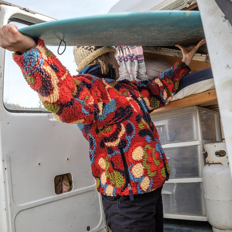 Load image into Gallery viewer, Patagonia Women's Classic Retro-X® Fleece Jacket
