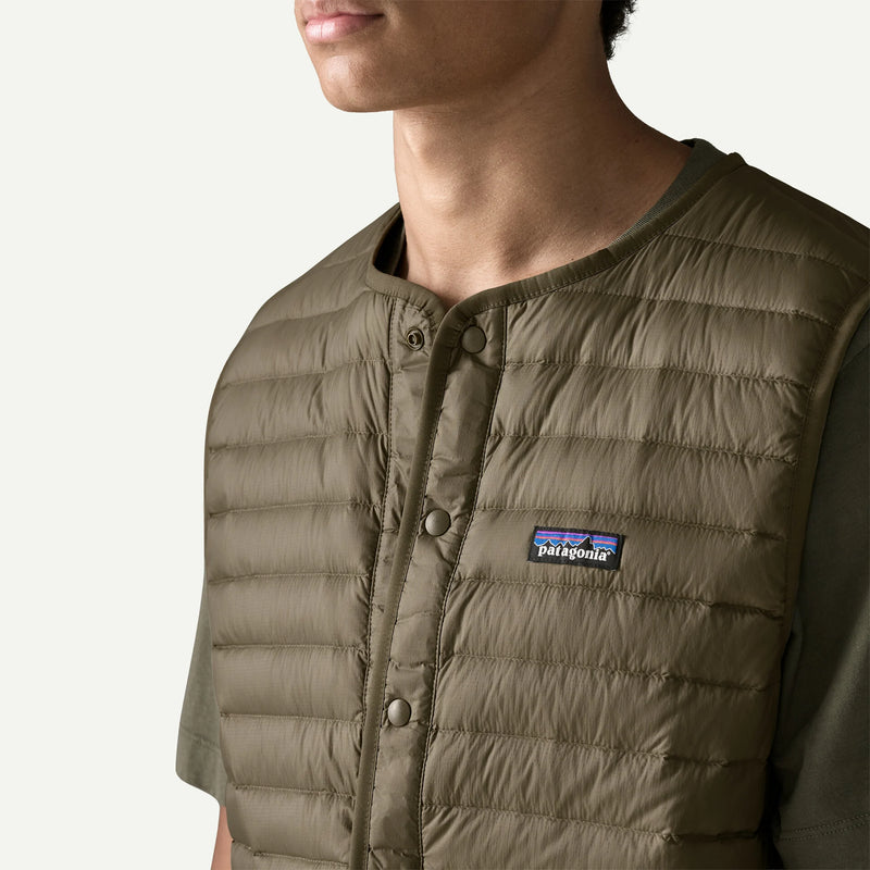 Load image into Gallery viewer, Patagonia Men's Lightweight Down Sweater™ Vest
