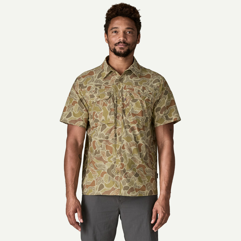 Load image into Gallery viewer, Patagonia Men's Short-Sleeved Self-Guided Sun Shirt
