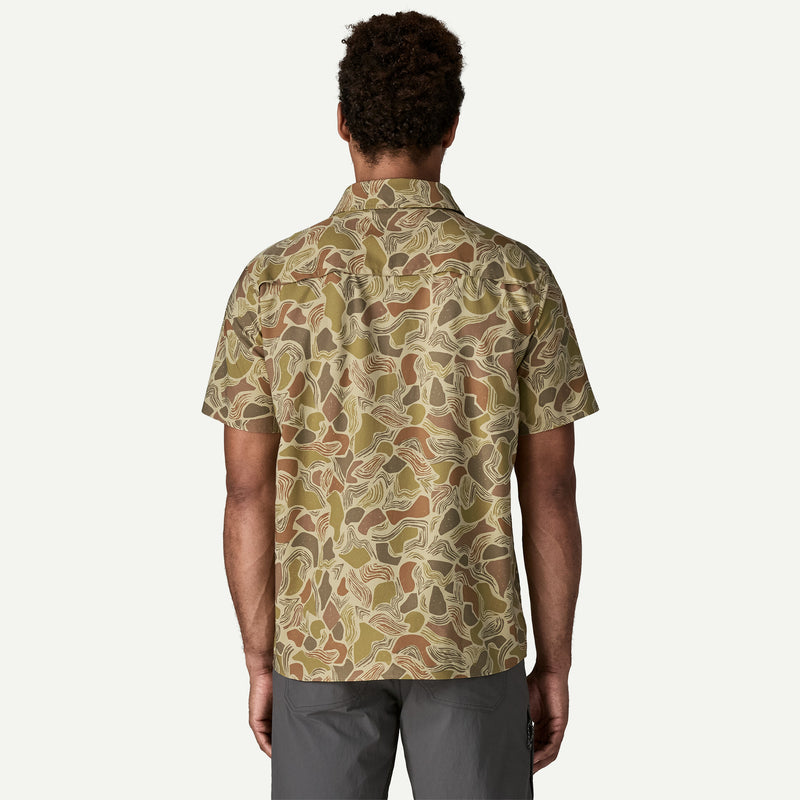 Load image into Gallery viewer, Patagonia Men's Short-Sleeved Self-Guided Sun Shirt
