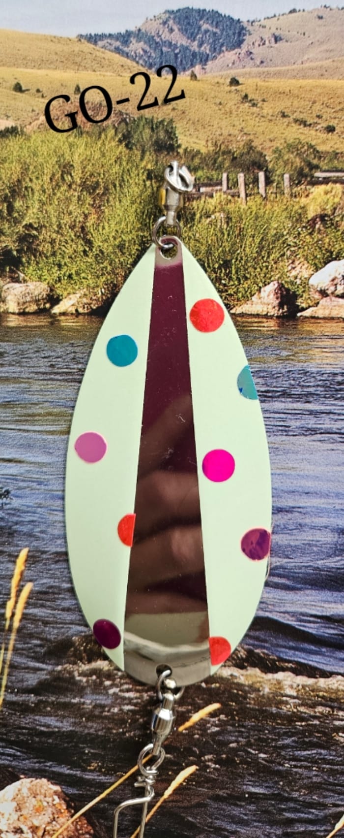 Load image into Gallery viewer, Gram&#39;s Tackle Box - Goblet Dodger 4&quot;
