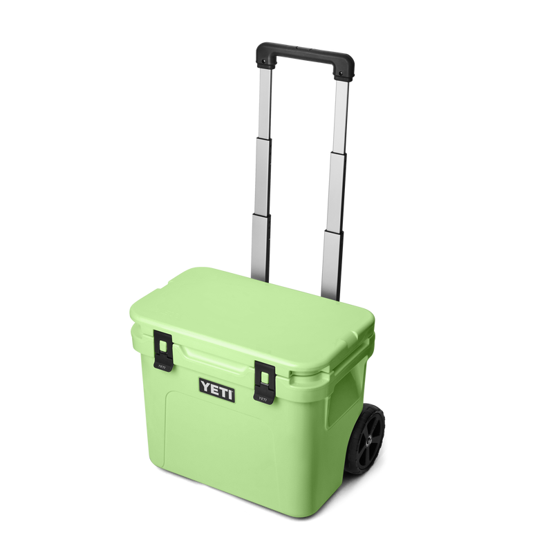 Load image into Gallery viewer, YETI Roadie 32 Wheeled Cooler [Oversized Item; Extra Shipping Charge*]
