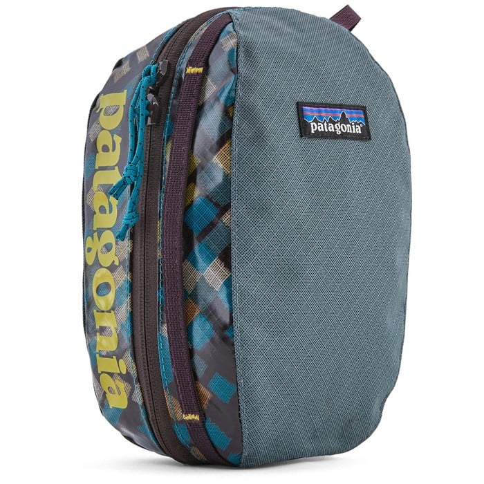 Load image into Gallery viewer, Patagonia Black Hole® Cube - Medium
