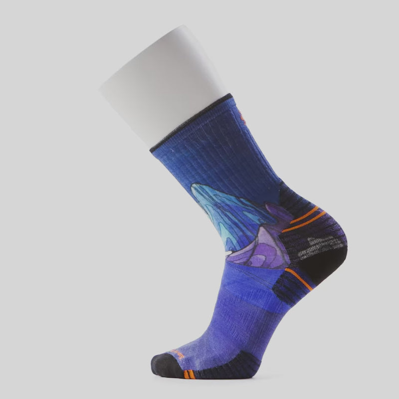 Load and play video in Gallery viewer, Smartwool Hike Targeted Cushion Mountain Myth Print Crew Socks
