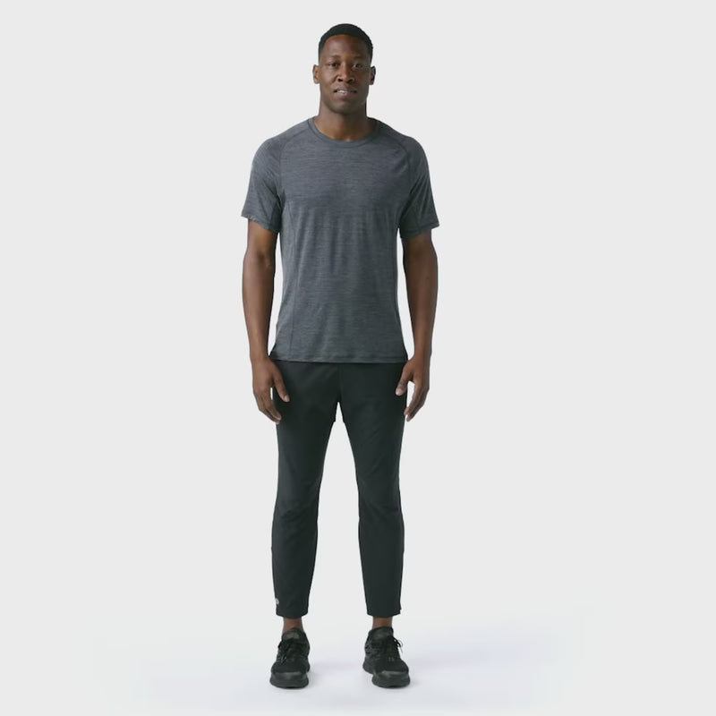 Load and play video in Gallery viewer, Smartwool Men's Active Ultralite Short Sleeve
