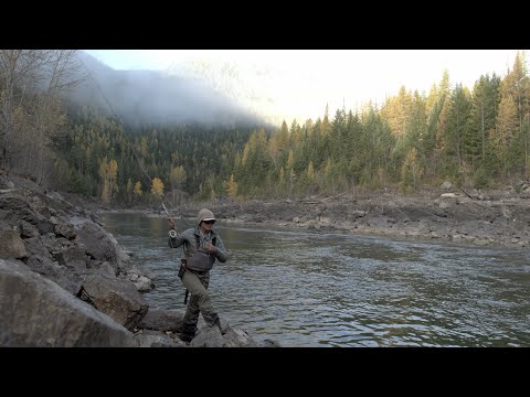 Load and play video in Gallery viewer, Patagonia Women's Swiftcurrent® Traverse Waders
