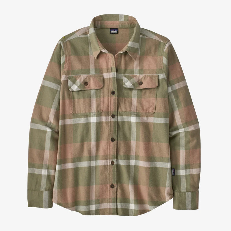 Load image into Gallery viewer, Patagonia Women&#39;s Long-Sleeved Organic Cotton Midweight Fjord Flannel Shirt
