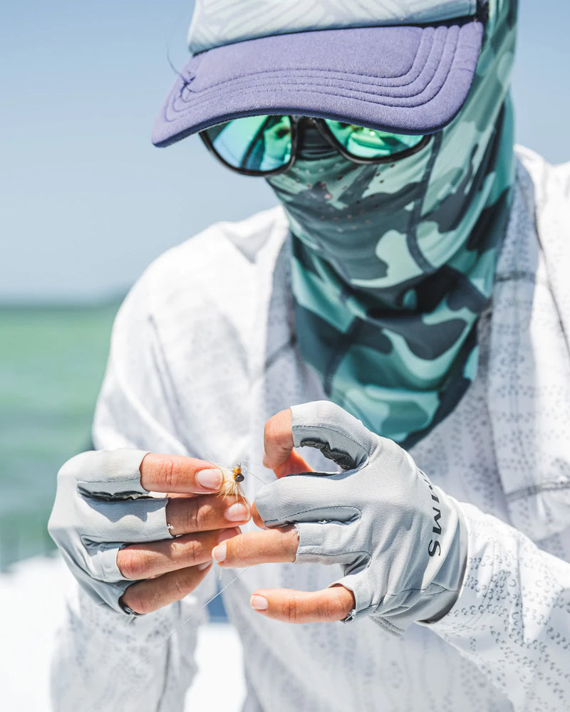 Load image into Gallery viewer, Simms SolarFlex® Half-Finger SunGlove
