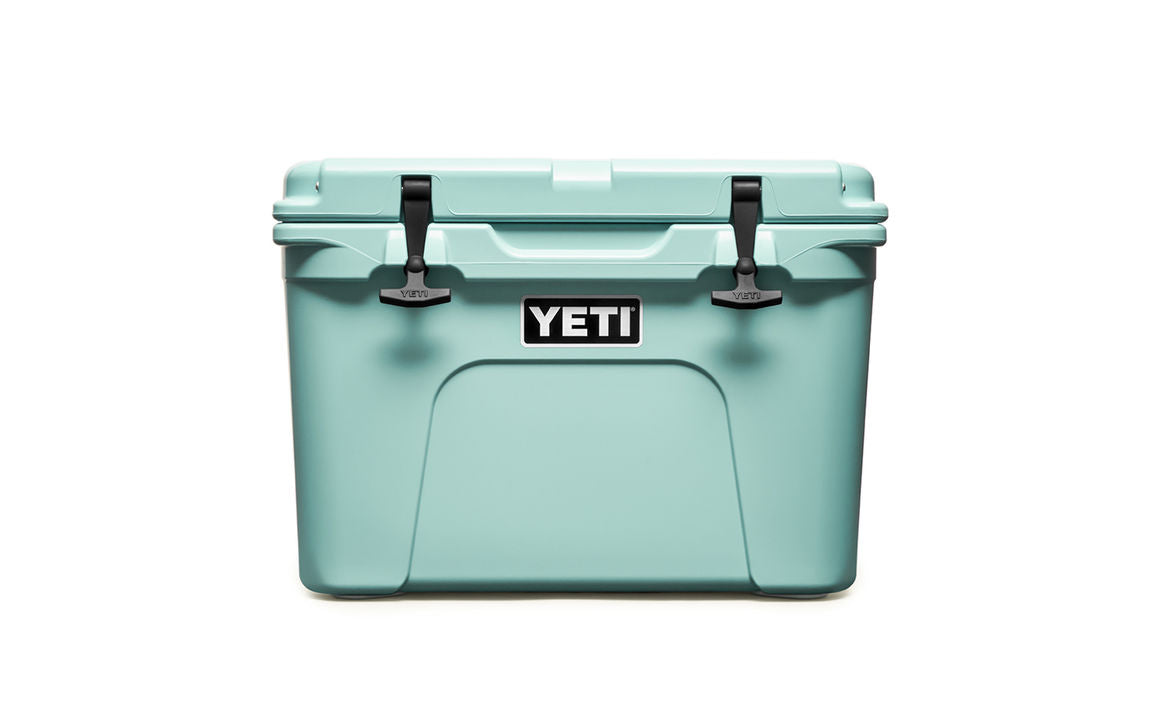 YETI Tundra 35 Hard Cooler  [Oversized Item; Extra Shipping Charge*]