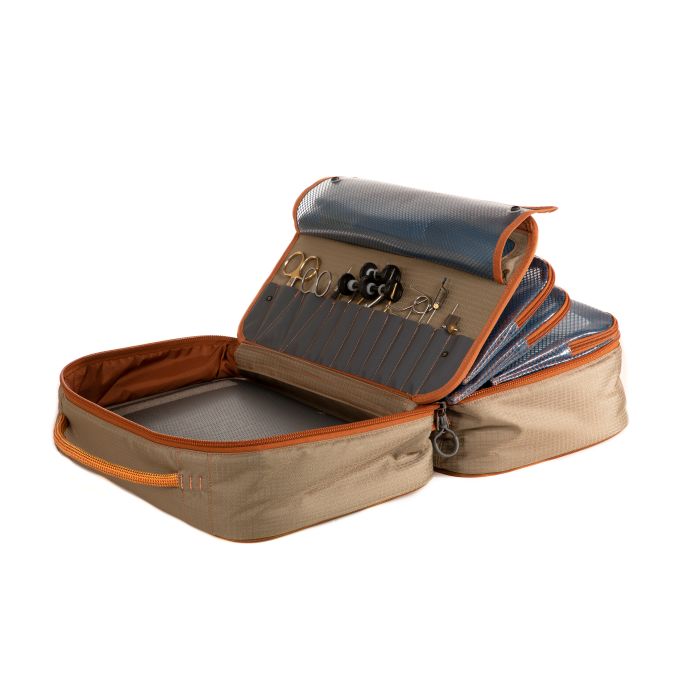 Load image into Gallery viewer, Fishpond Tailwater Fly Tying Kit
